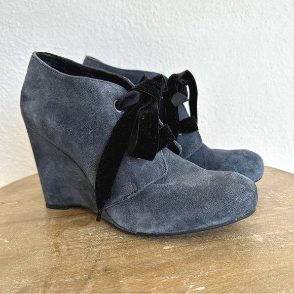 Born Shoes - Born Crown Kensi Gray Suede Wedge Lace Up Shoes Size 8